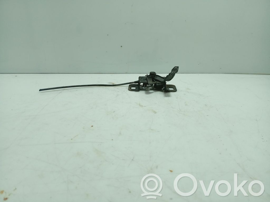 Opel Astra H Tie down hook / loop 
