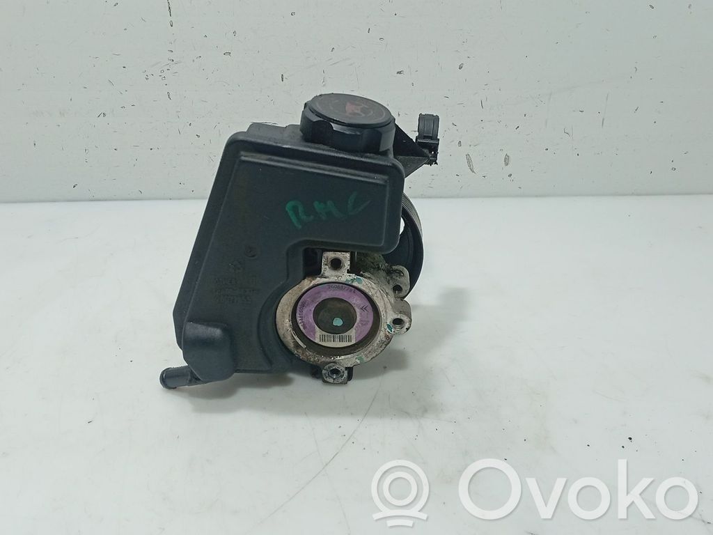 Peugeot 206 Power steering pump 