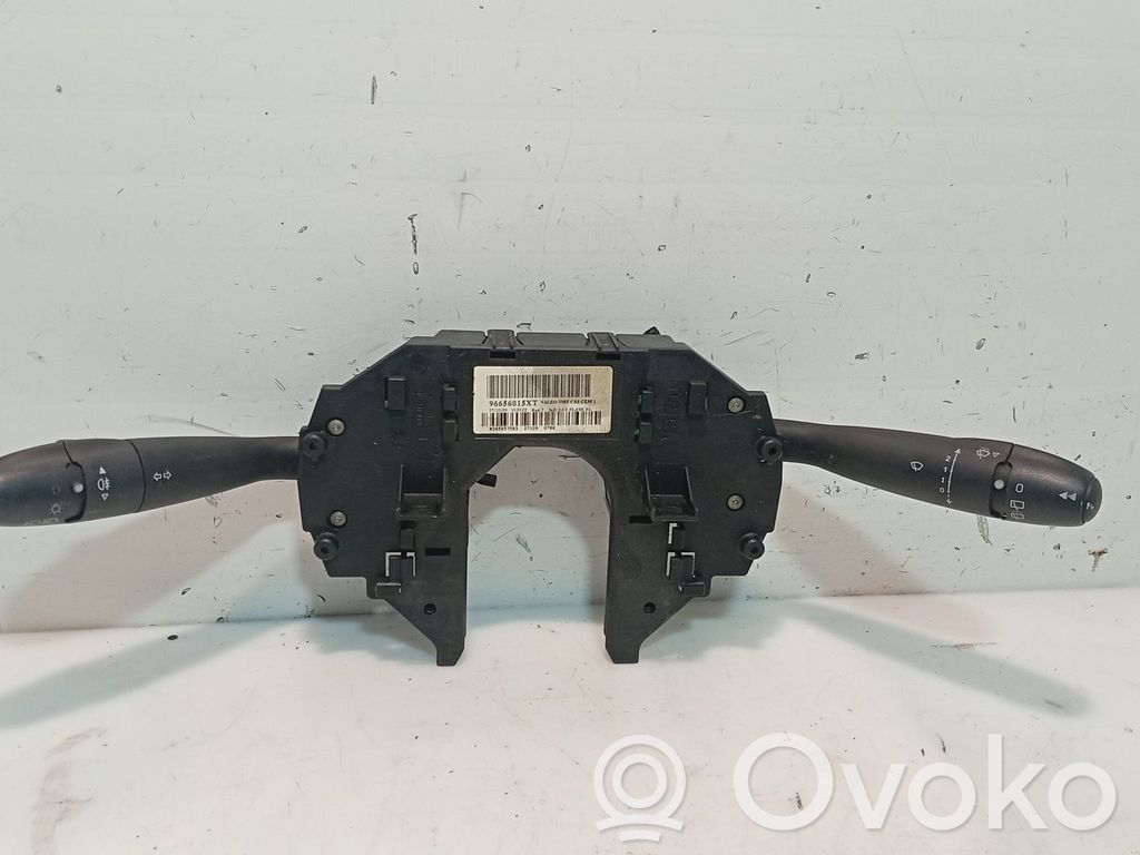 Citroen C4 Grand Picasso Steering wheel buttons/switches 