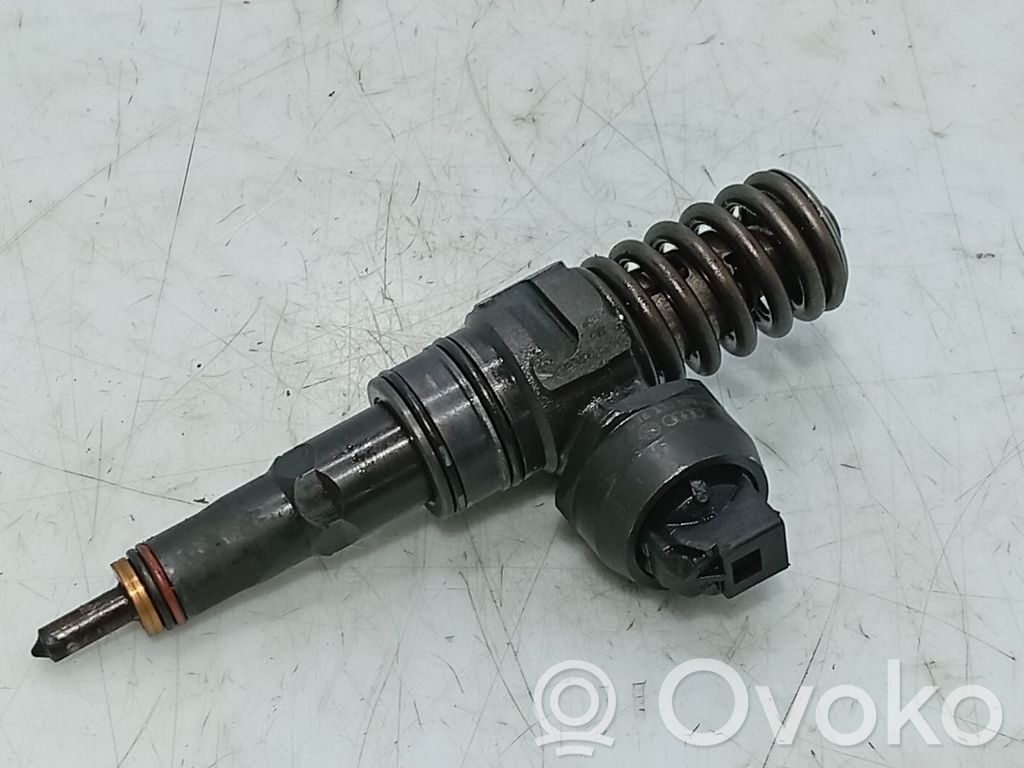Injector combustibil   038130073AG,06A906031K,0414720215