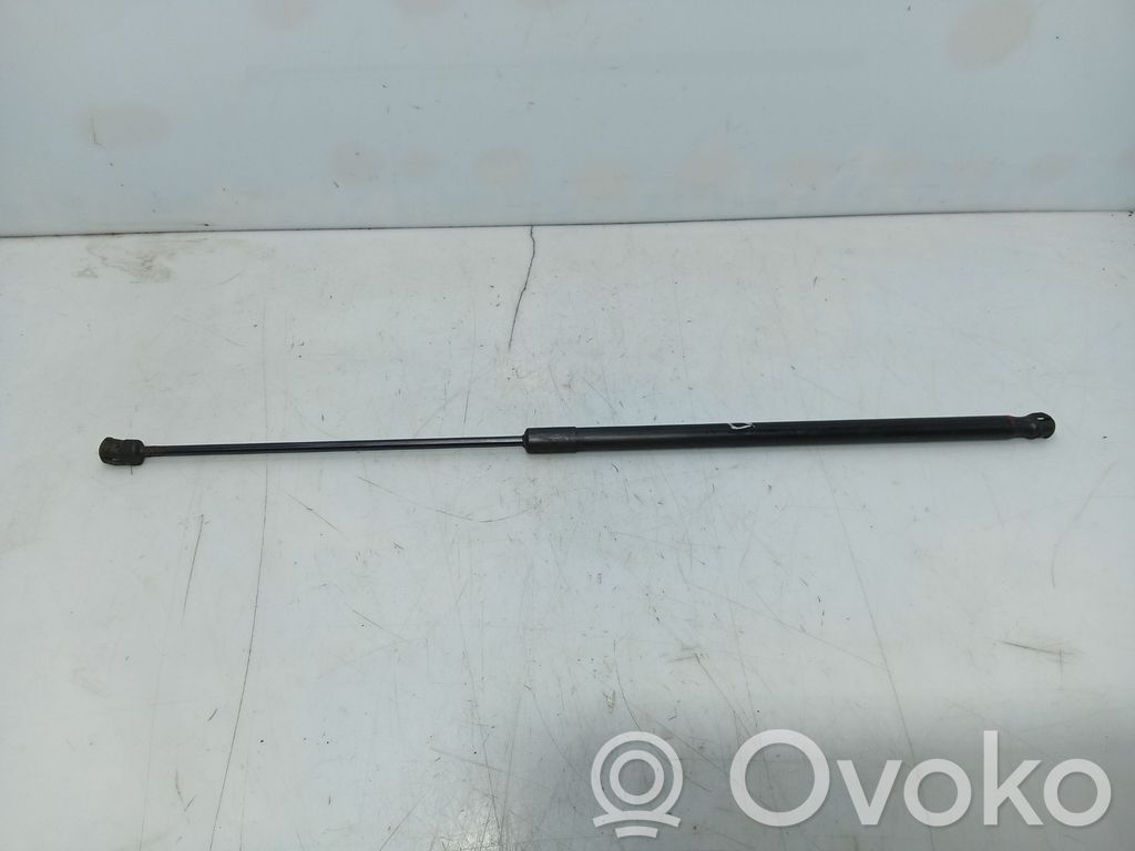Volkswagen New Beetle Siłownik maski przedniej 