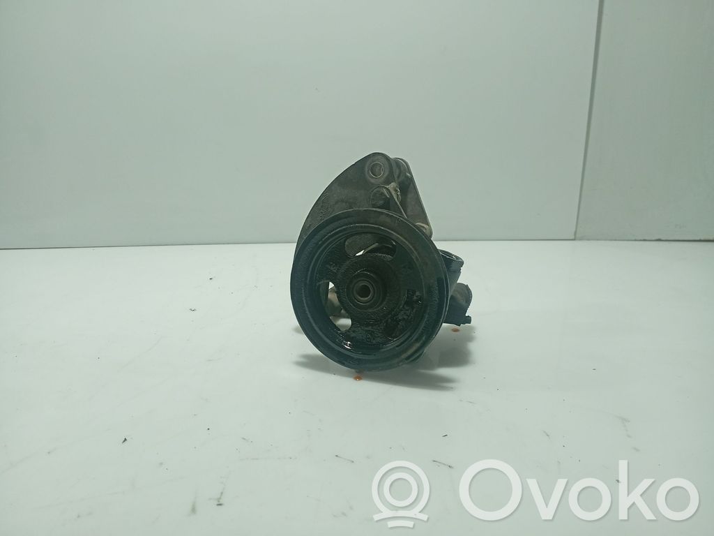 Opel Corsa B Ohjaustehostimen pumppu 