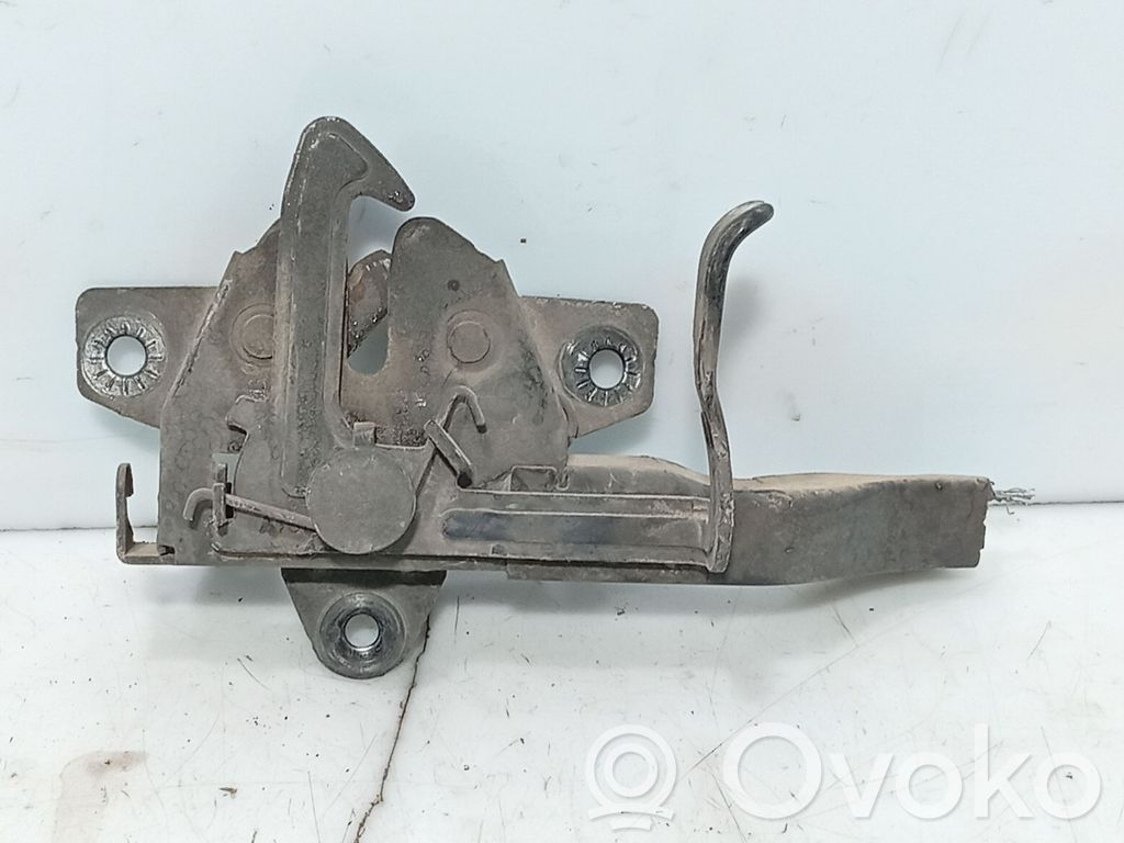SsangYong Rodius Tie down hook / loop 