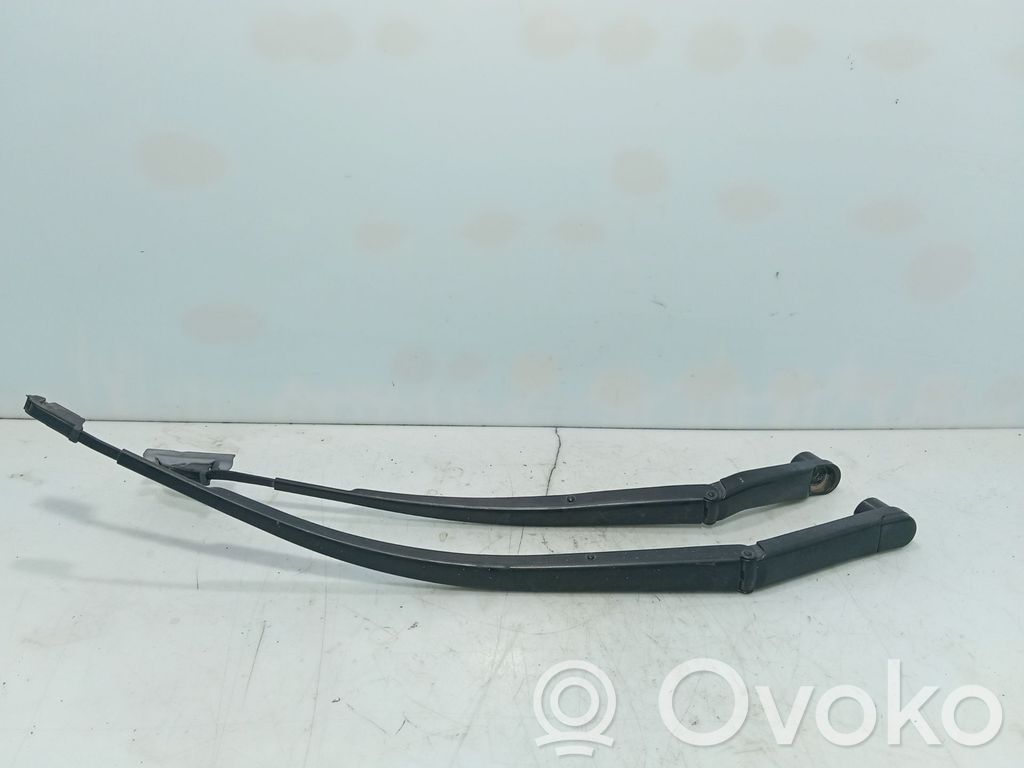 Mazda 6 Front wiper blade arm 