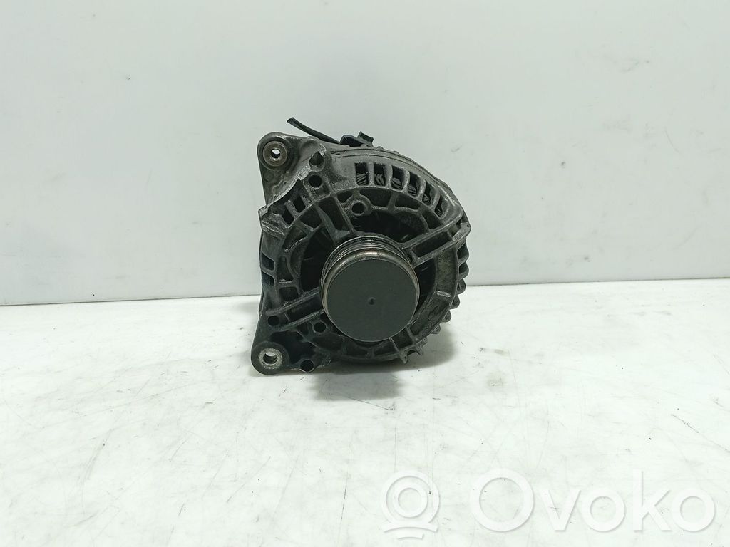 Audi A4 S4 B5 8D Генератор 