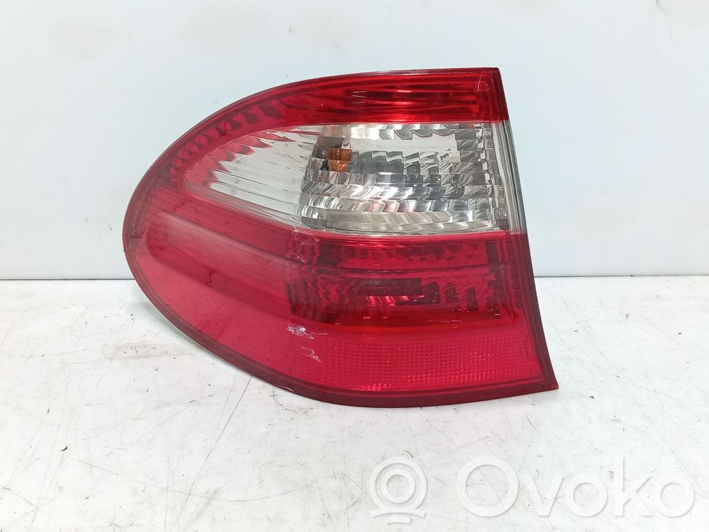 Mercedes-Benz E W211 Lampa tylna 