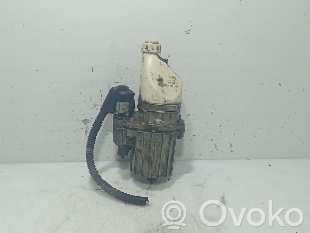 Opel Astra G Power steering pump 