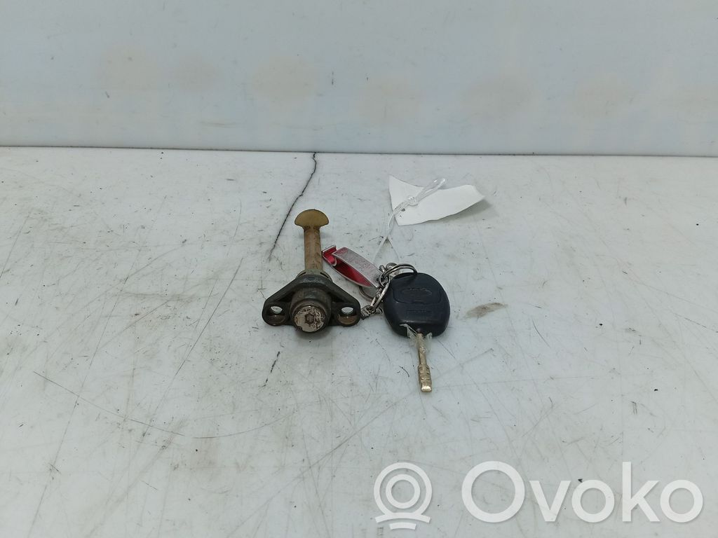 Ford Mondeo Mk III Cârlig/ureche fixare 