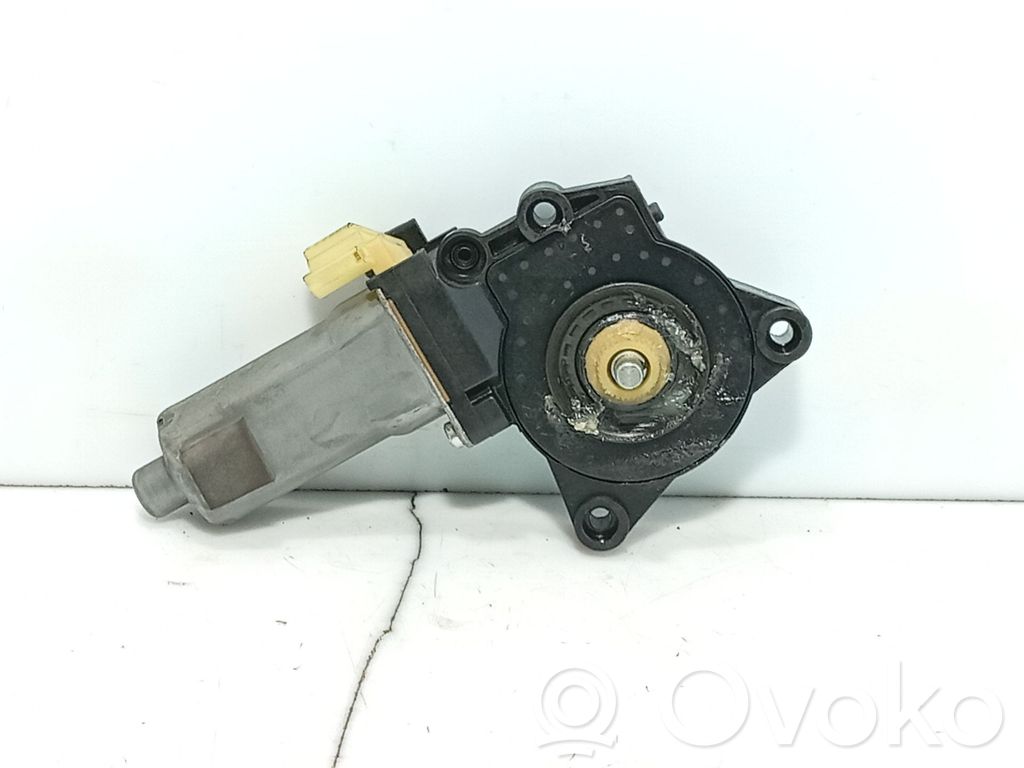 KIA Carens II Motor macara geam ușă față 