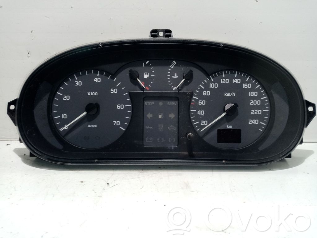 Renault Megane I Geschwindigkeitsmesser Cockpit 