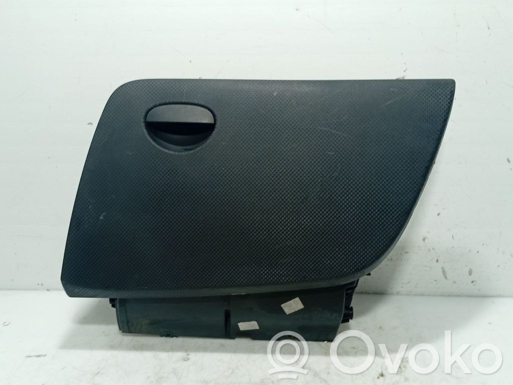 Handschuhfach   5P1857121D1MM