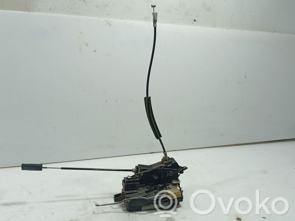 Opel Vectra C Etuoven lukko