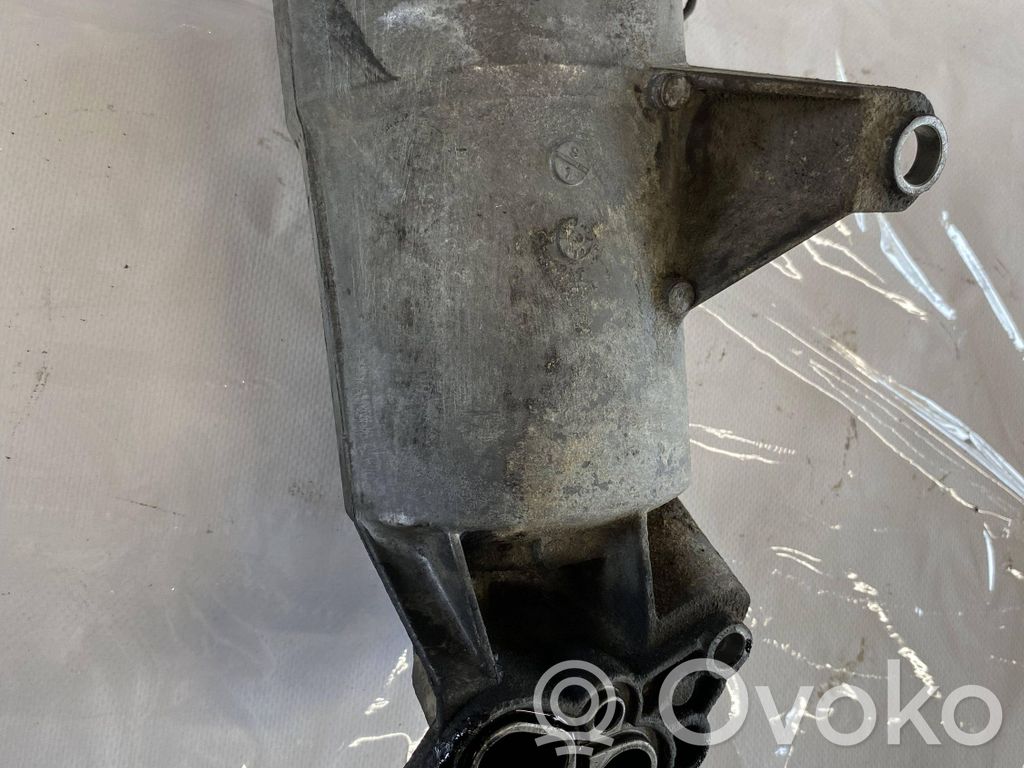 Oil filter mounting bracket   FL270