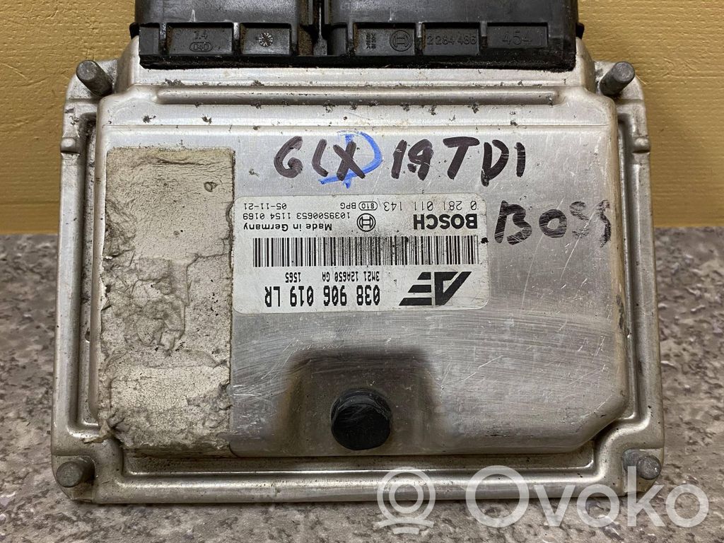 Engine control unit/module   038906019LR,1039S00653,0281011143