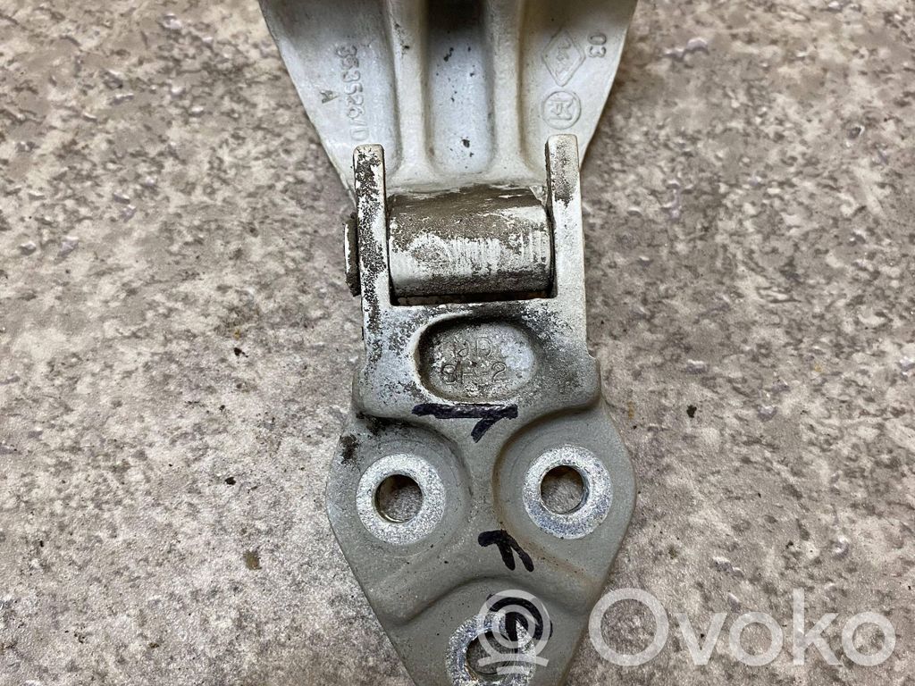 Renault Master II Front door upper hinge 