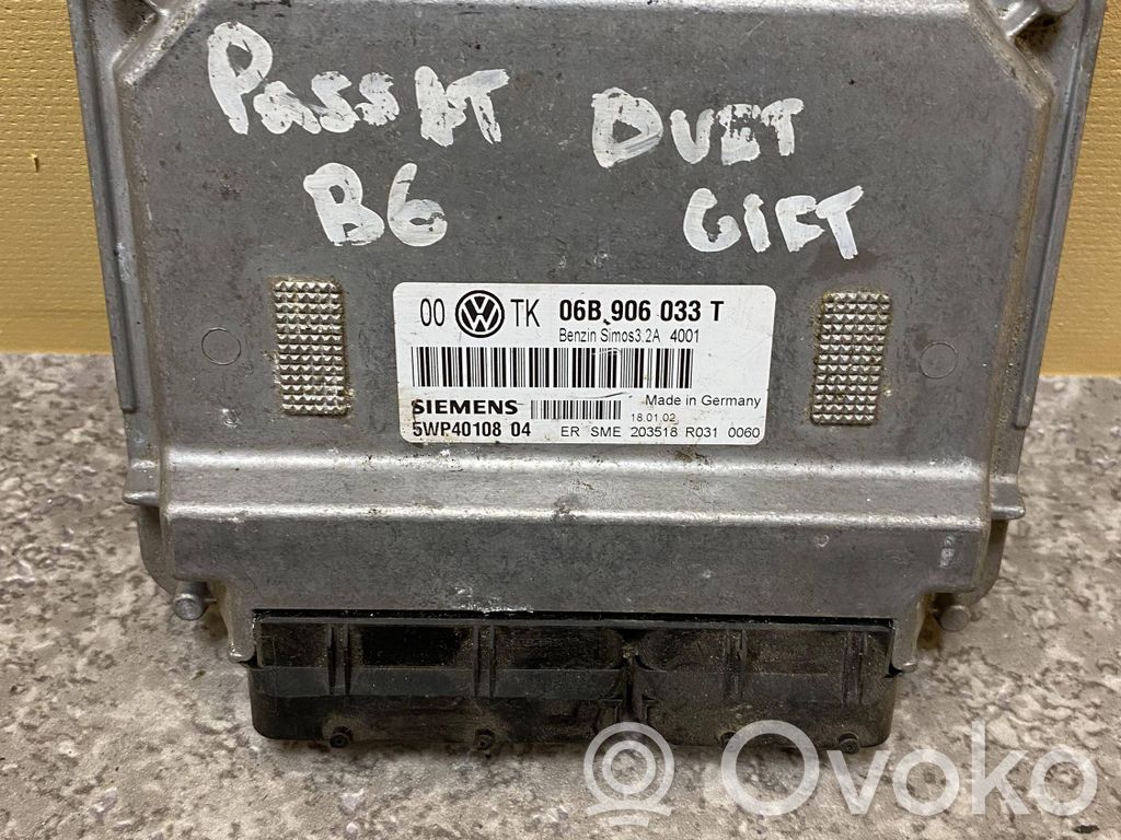 Volkswagen PASSAT B5.5 Engine control unit/module 