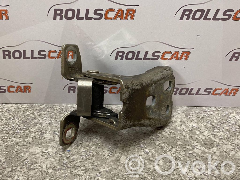 Jeep Grand Cherokee (WK) Front door lower hinge 
