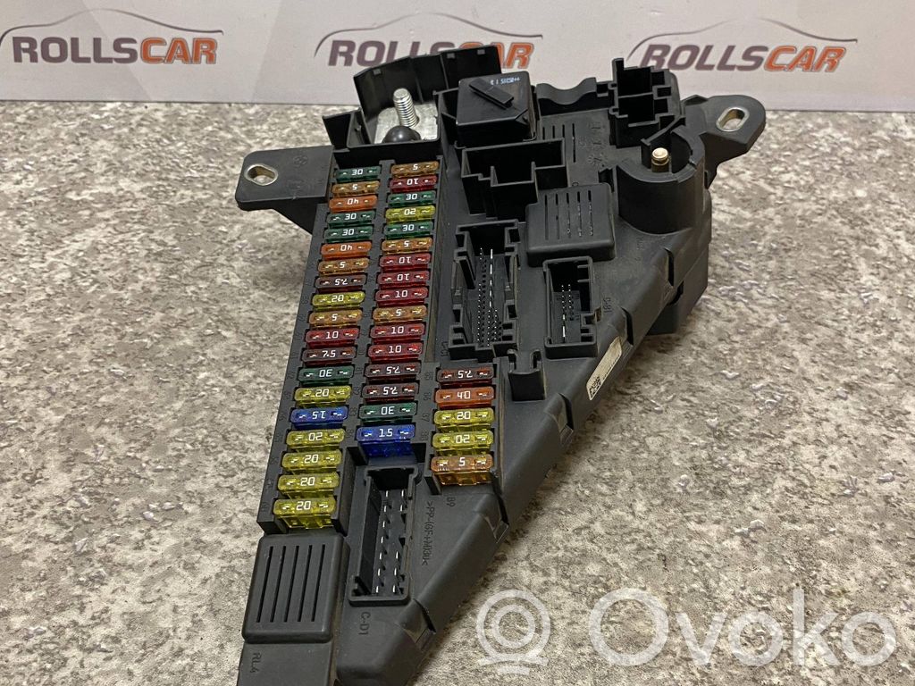 BMW 5 E60 E61 Fuse module 