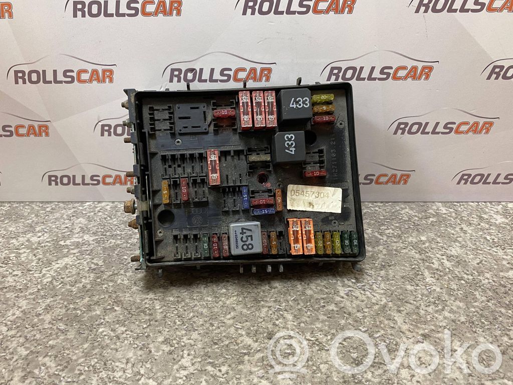 Volkswagen Golf V Fuse box set 