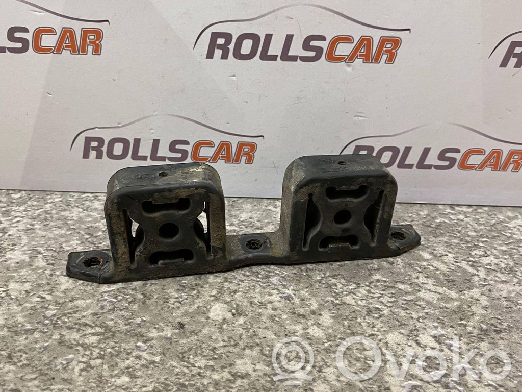 BMW 7 E65 E66 Muffler mount bracket/holder 