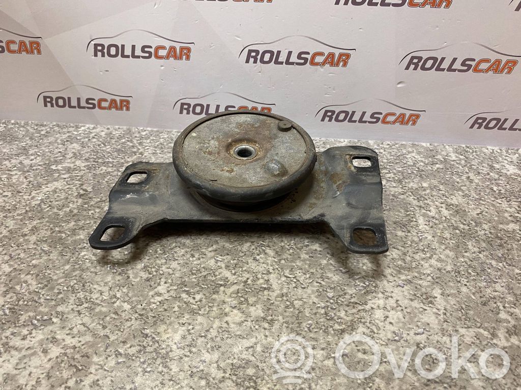 Volvo V50 Engine mount bracket 