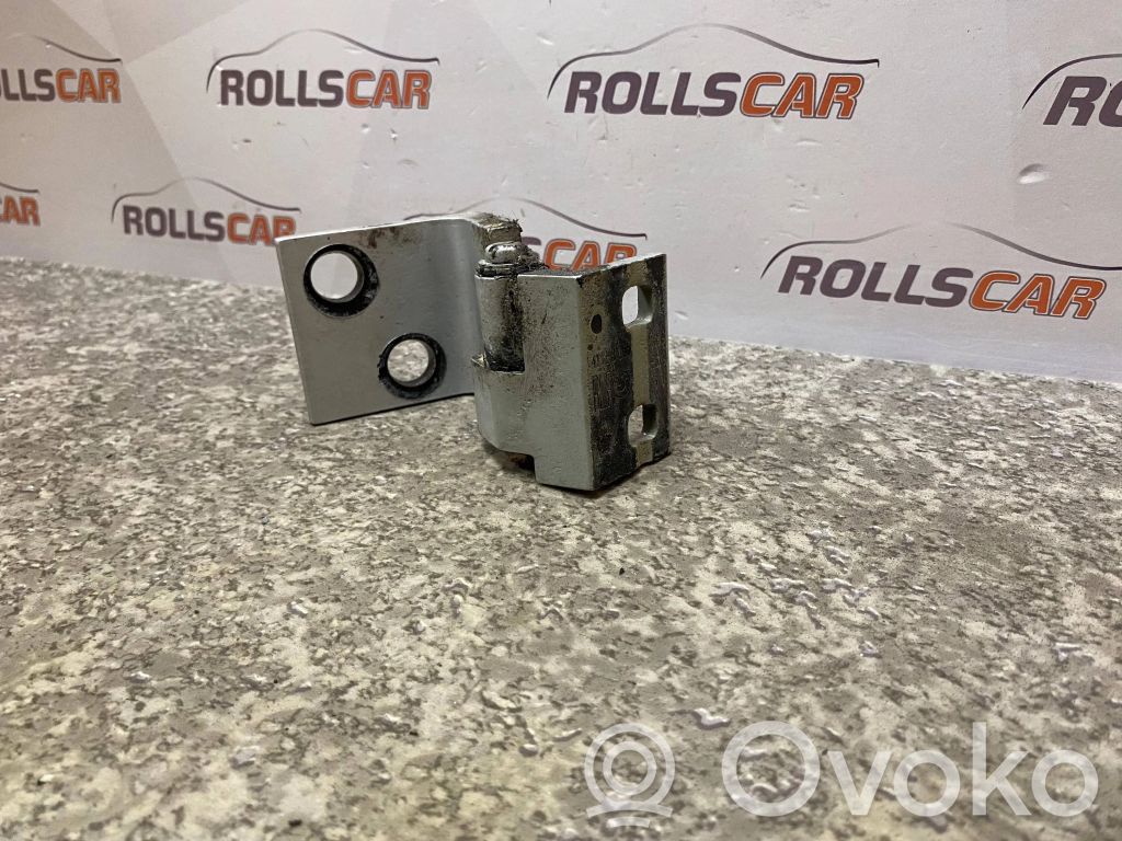 BMW X5 E53 Rear door lower hinge 