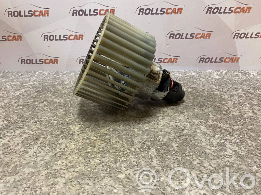 Audi A6 S6 C4 4A Heizungslüfter 