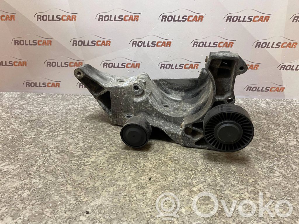 Engine mounting bracket   1116780263902