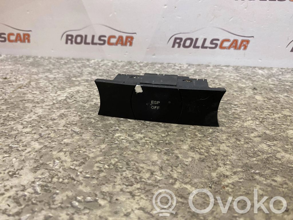 Volkswagen Touareg I ESP (stability program) switch 