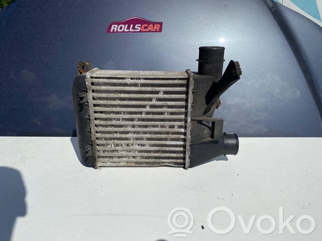 BMW 5 E39 Intercooler air channel guide 