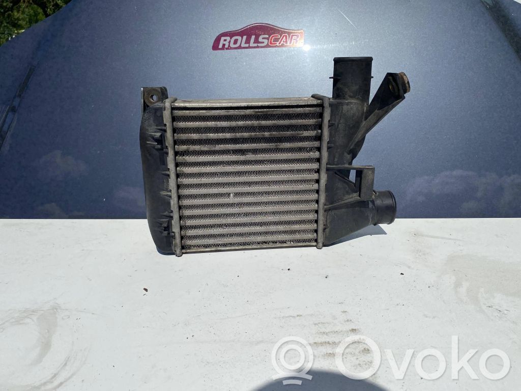 BMW 5 E39 Intercooler air channel guide 