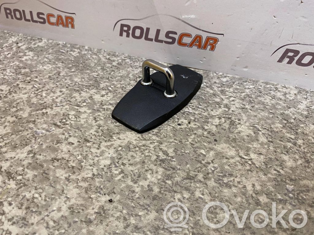 Land Rover Range Rover L322 Front door lock loop/hook striker 