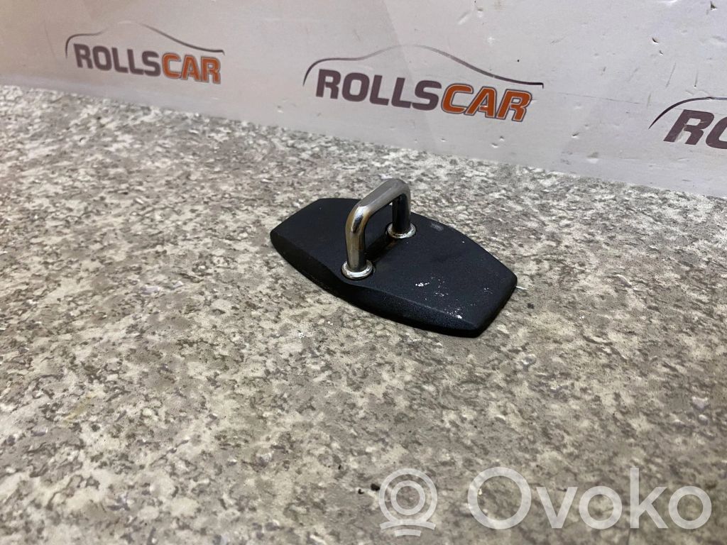 Land Rover Range Rover L322 Rear door lock loop/hook striker 