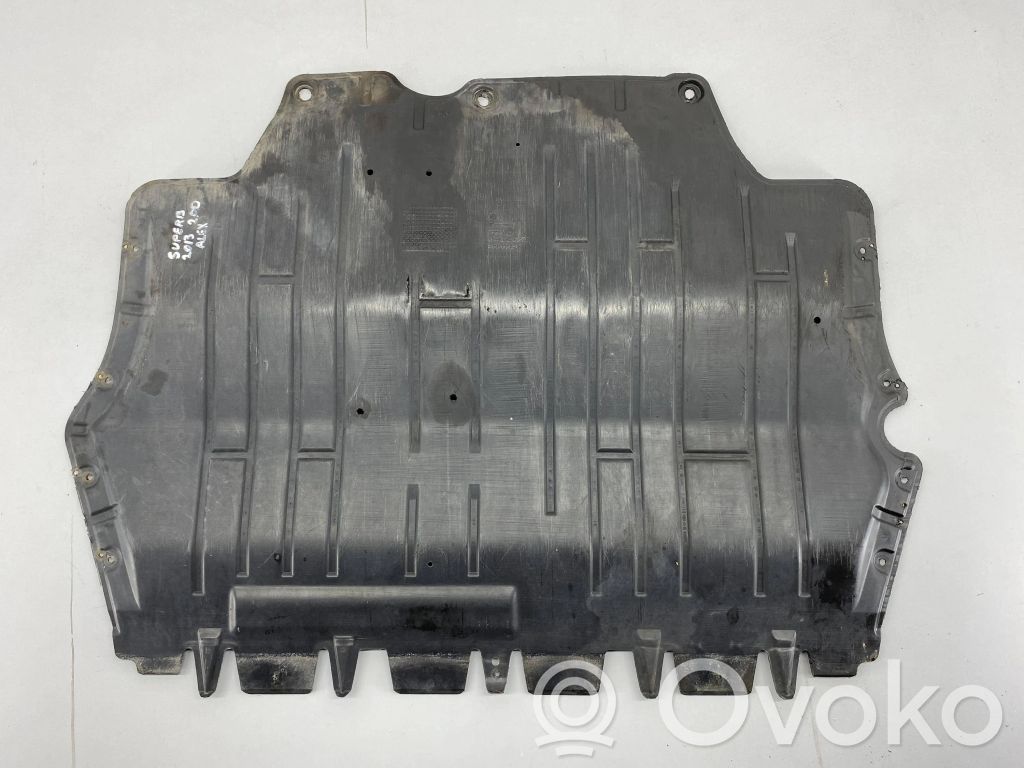 Skoda Superb B6 (3T) Engine splash shield/under tray 
