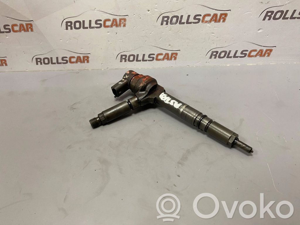 Opel Astra H Fuel injector 