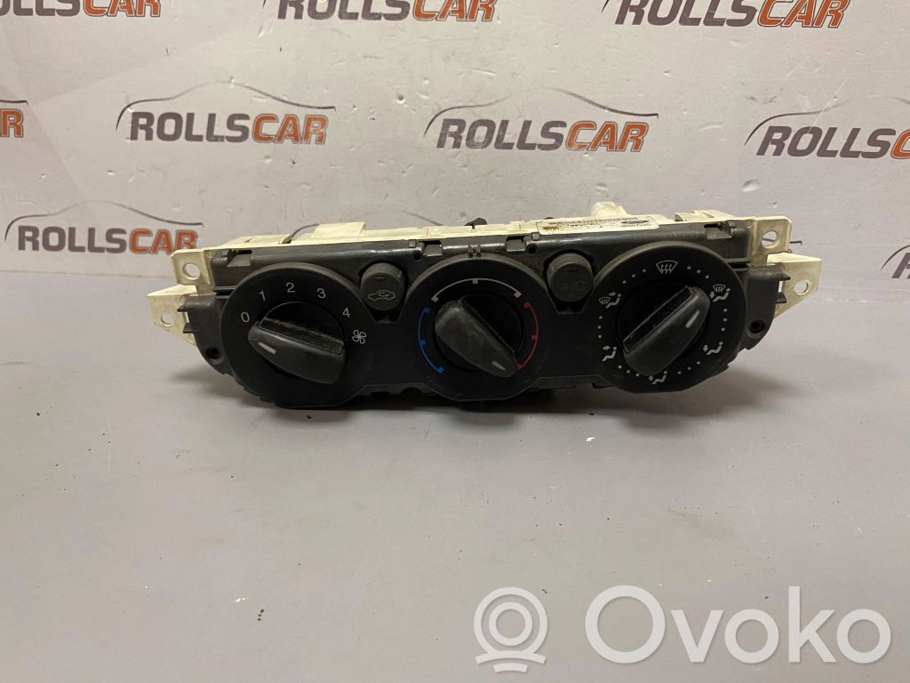 Ford Focus C-MAX Climate control unit 