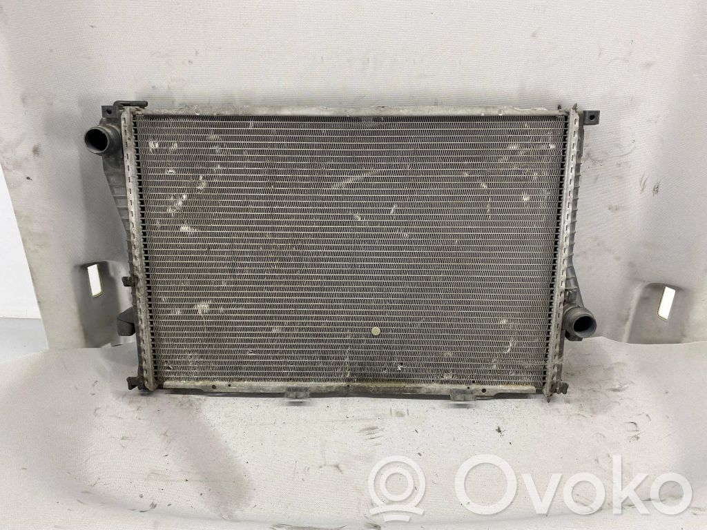 BMW 5 E39 Jäähdyttimen lauhdutin 