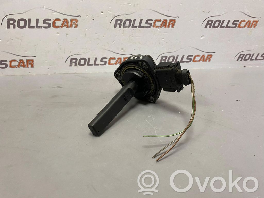 BMW 5 E39 Oil level sensor 