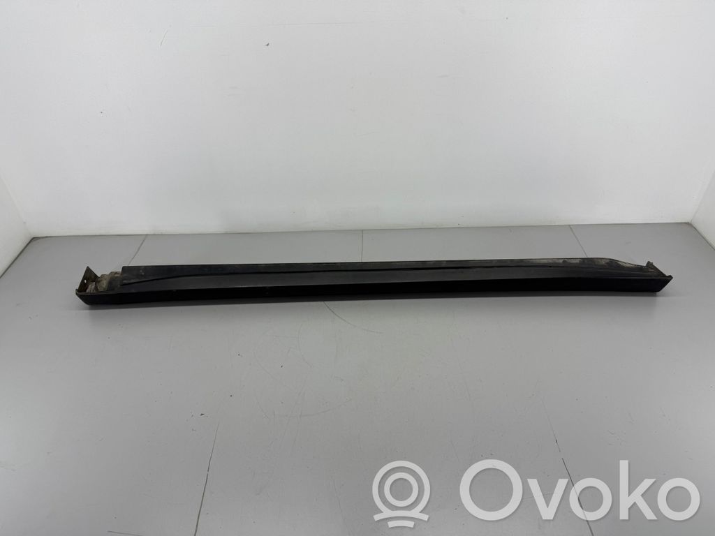 Mitsubishi Outlander Sottoporta 