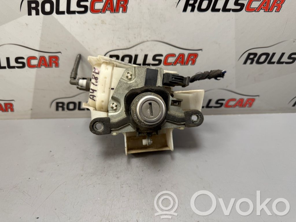 Audi A4 S4 B5 8D Tailgate exterior lock 