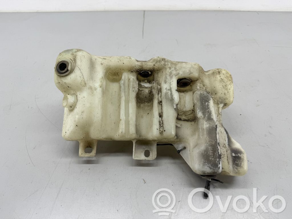 BMW 5 E39 Logu šķidruma tvertne 