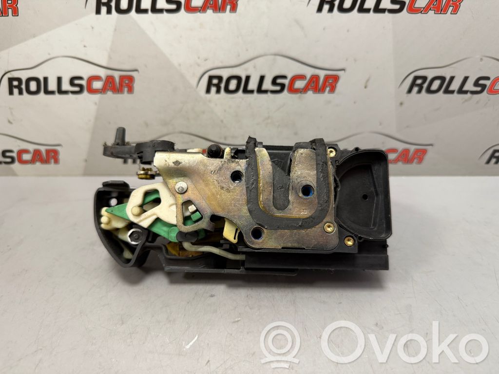 Opel Frontera B Rear door lock 