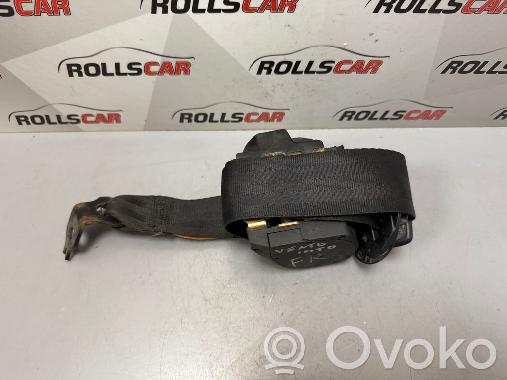 Volkswagen Vento Cinturón delantero 