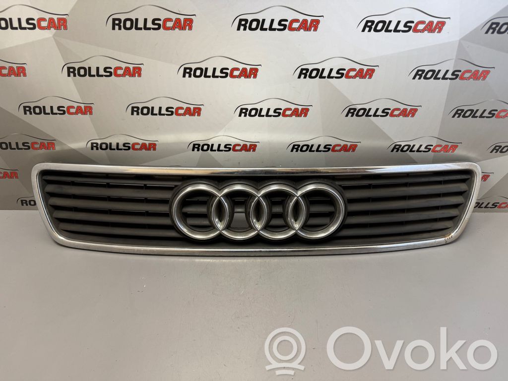 Audi A4 S4 B5 8D Etusäleikkö 