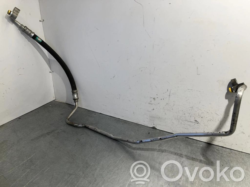 BMW 1 E81 E87 Air conditioning (A/C) pipe/hose 