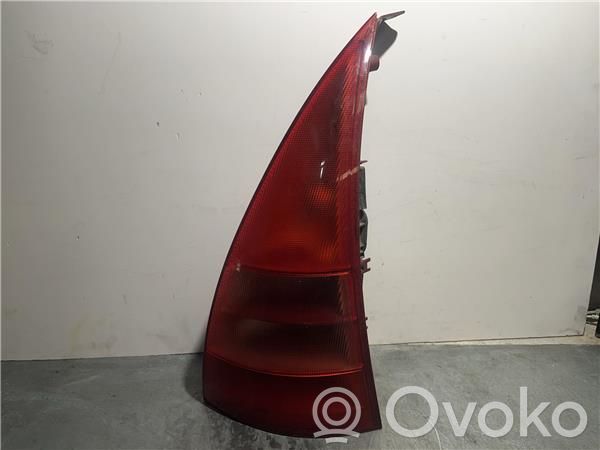 Lámpara de faros/luces traseros   D22556