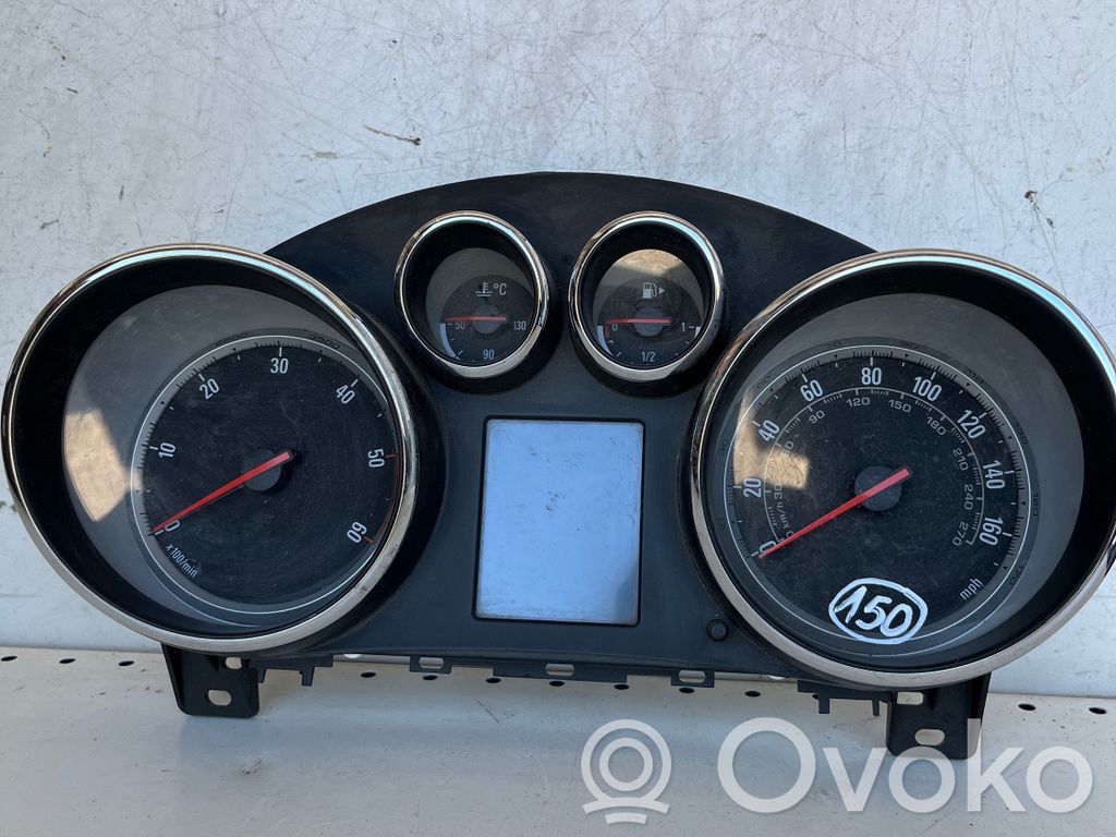 Opel Astra J Speedometer (instrument cluster) 