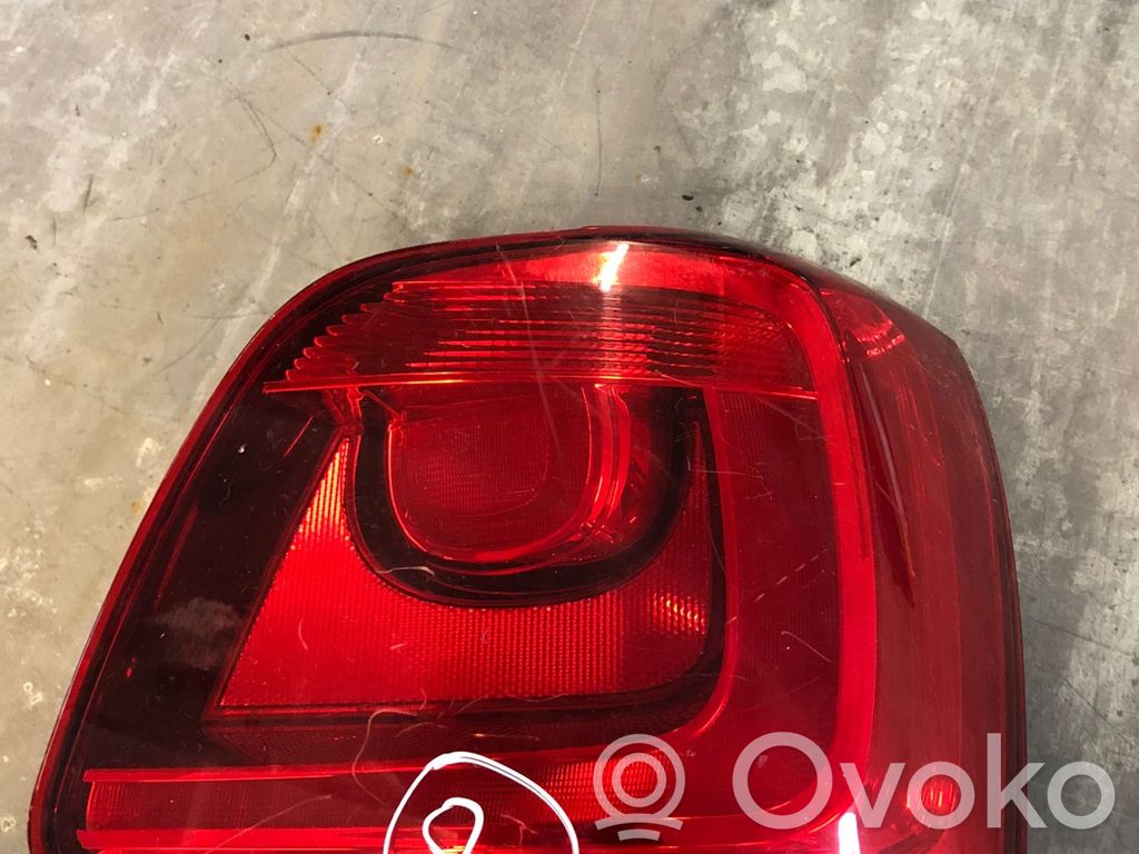 Volkswagen Polo V 6R Lampa tylna 