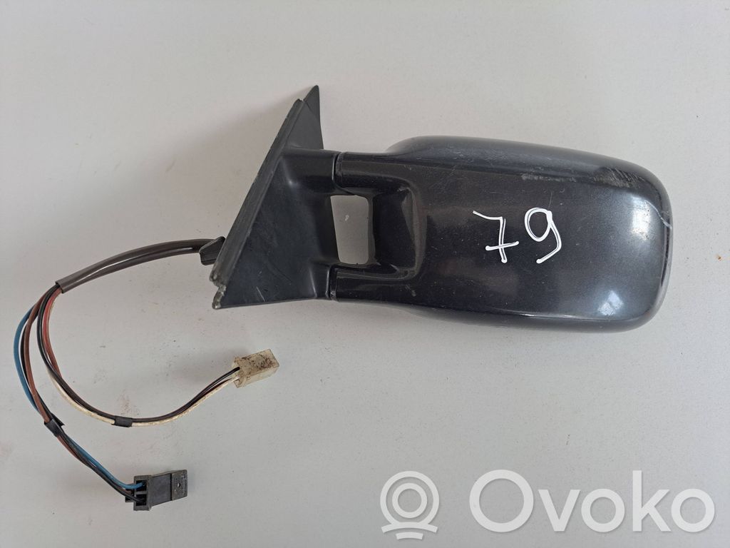 Volkswagen Golf II Elektryczne lusterko boczne drzwi przednich 