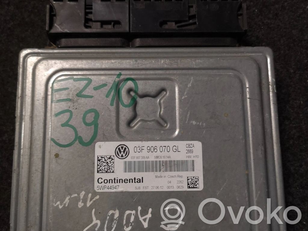Volkswagen Caddy Engine control unit/module 